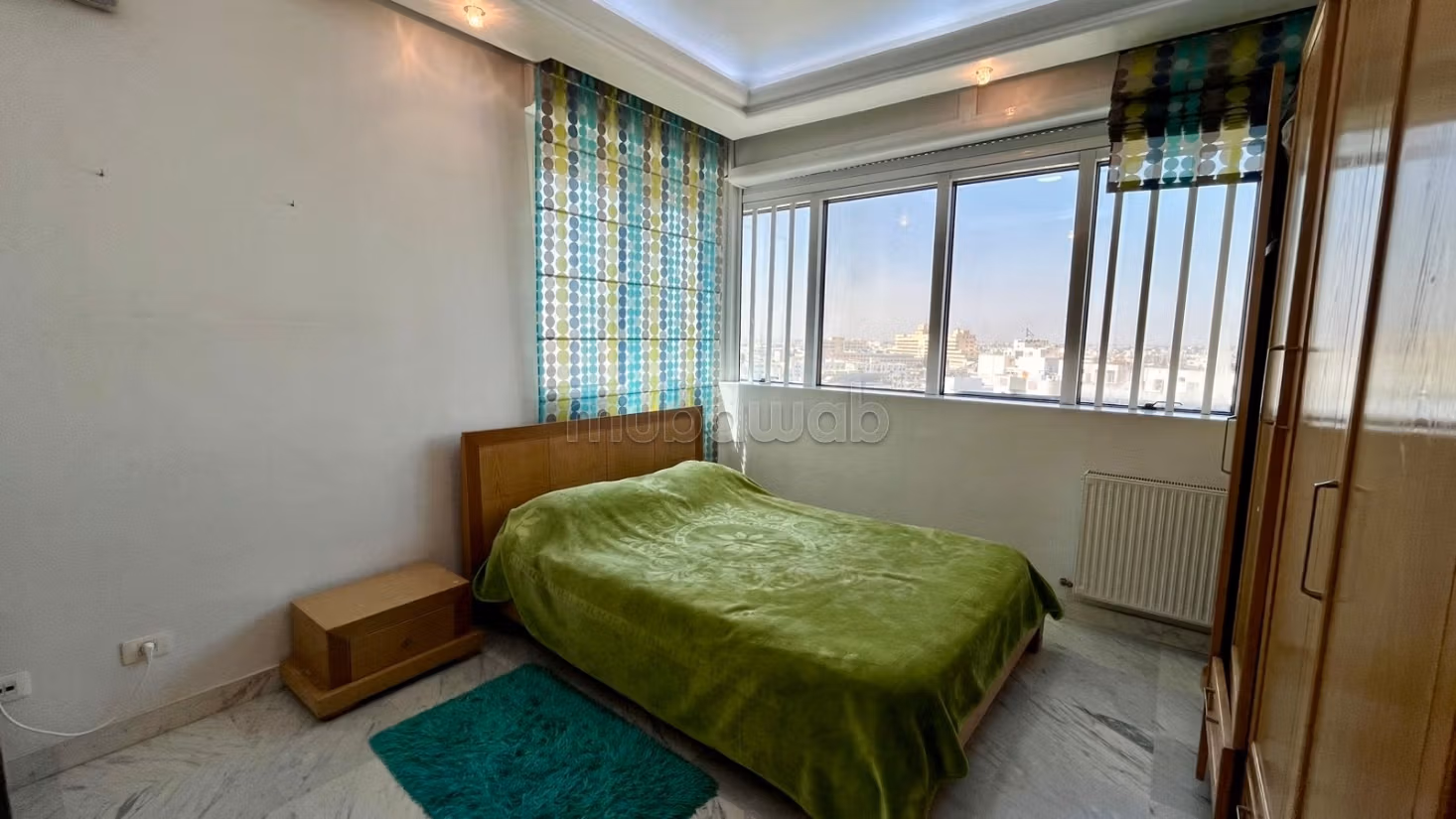 Sell apartment in Sfax City. 5 large rooms. Concierge service, air conditioning