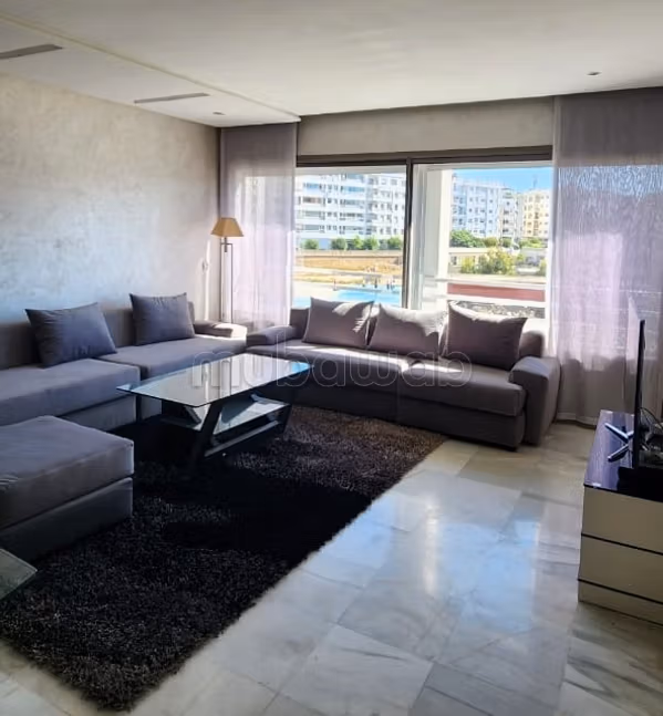 Studio meublé Luxe 50m2 Bourgogne Ouest 
Ss Vis àVi