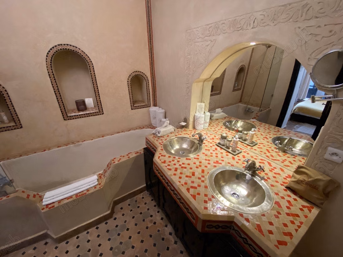 Vendita riad casa per gli ospiti titolo nella medina mkech