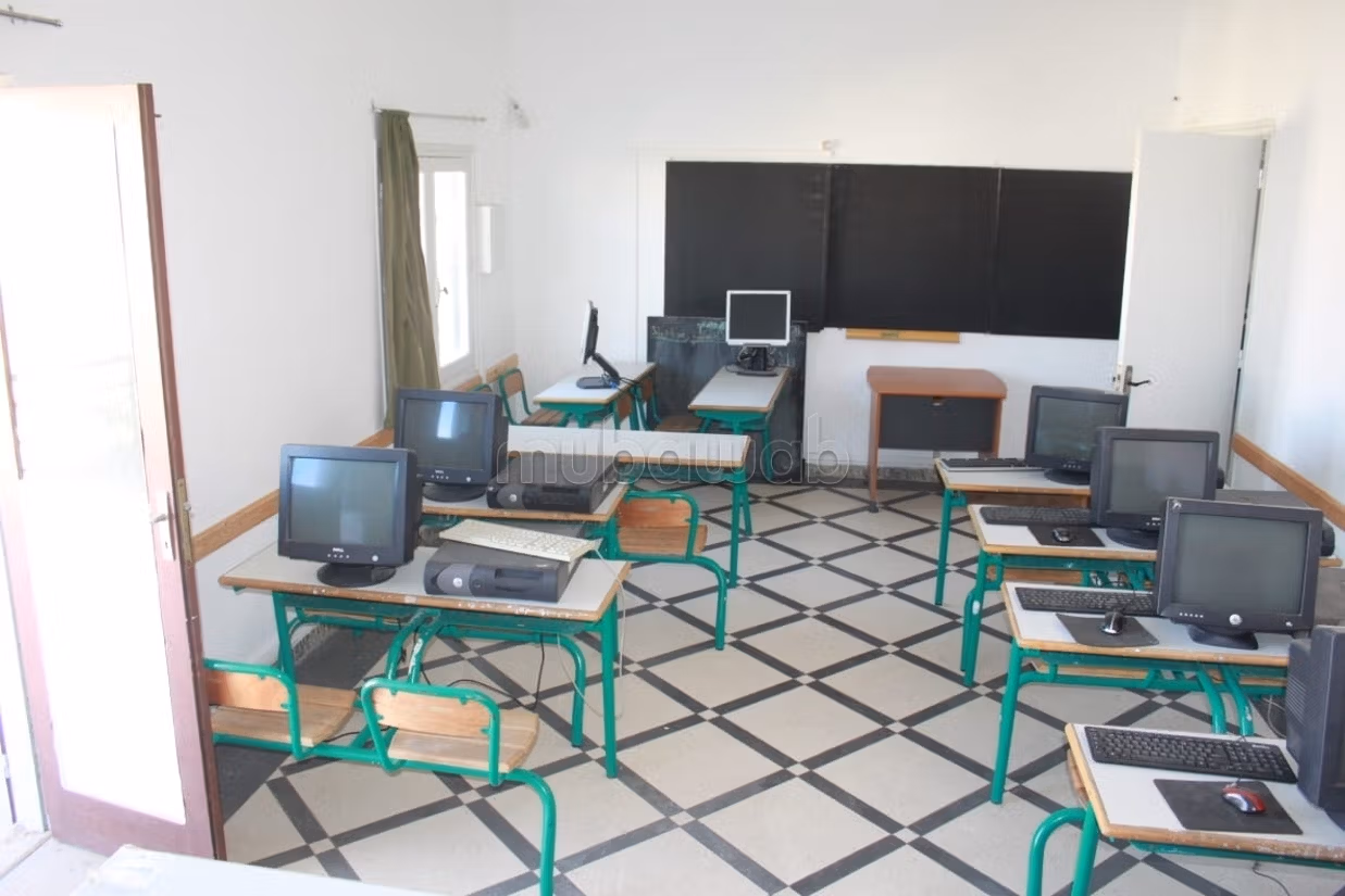 Villa old private school service