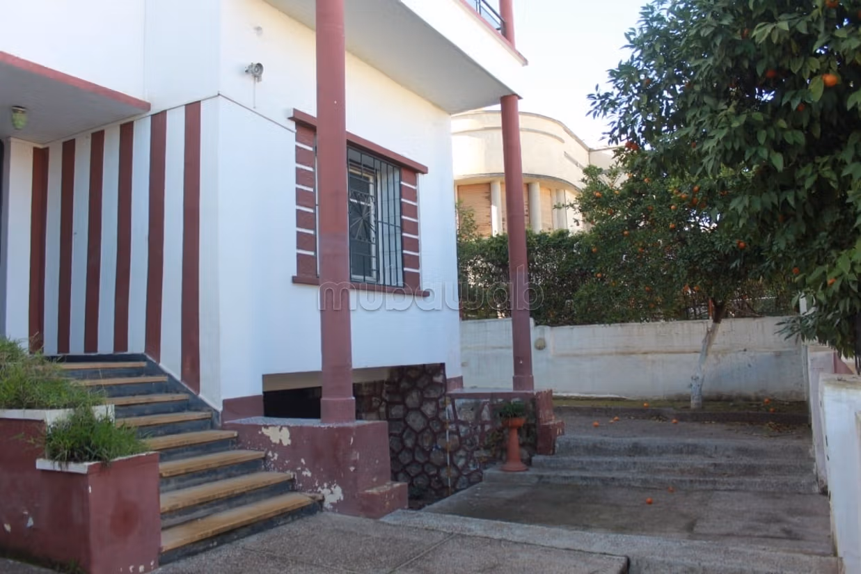 Villa old private school service