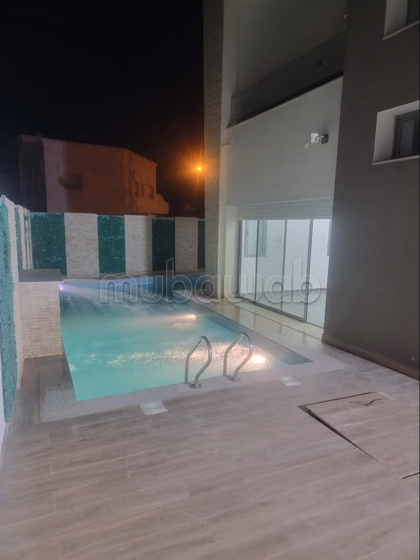 Splendide villa à vendre à Sidi Mansour. Surface de 420 m². Système de parabole et résidence sécurisée