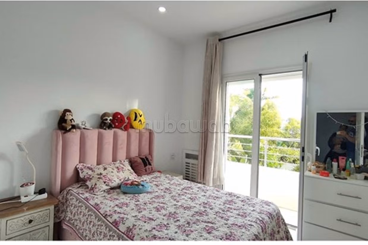 A vendre triplex s5 à Gammarth