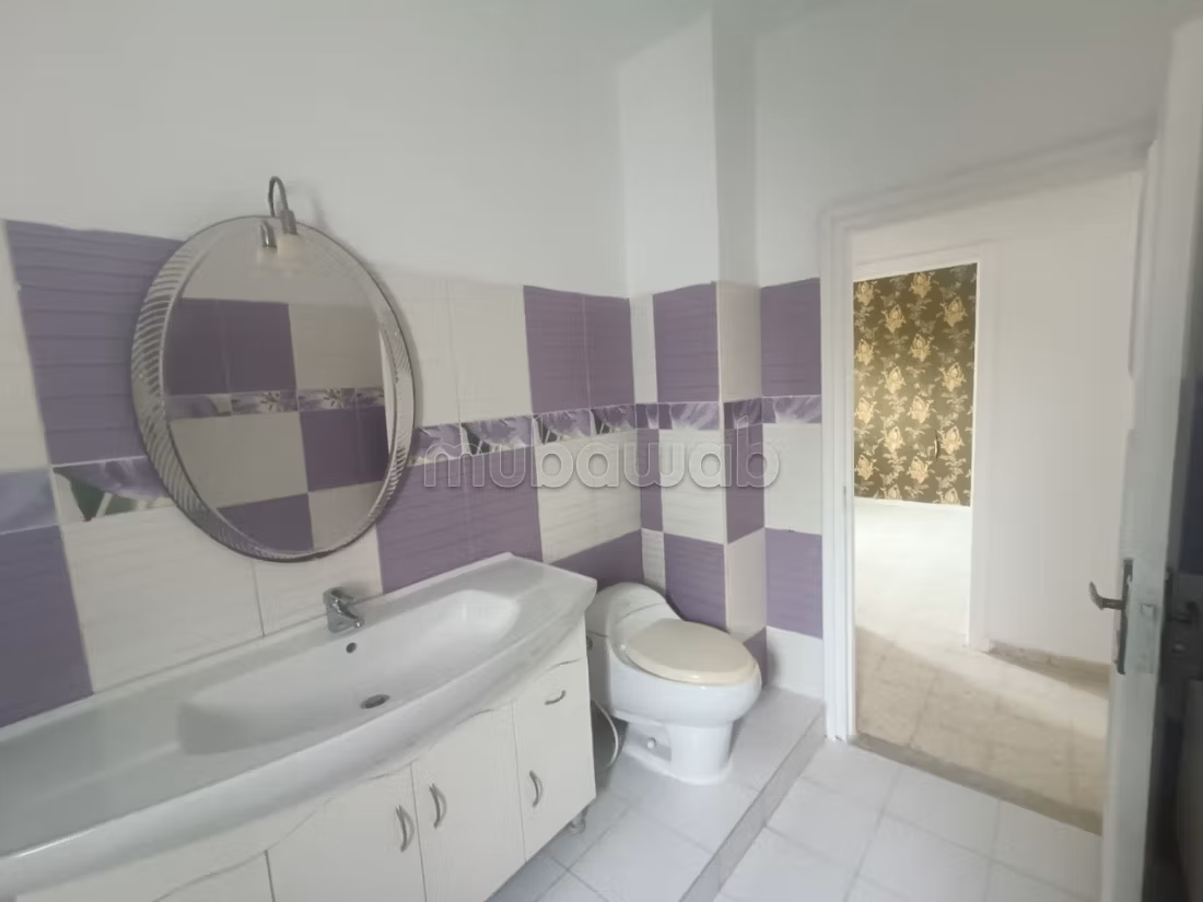 Appartement en location à El Menzah 4.
Superficie 110 m²