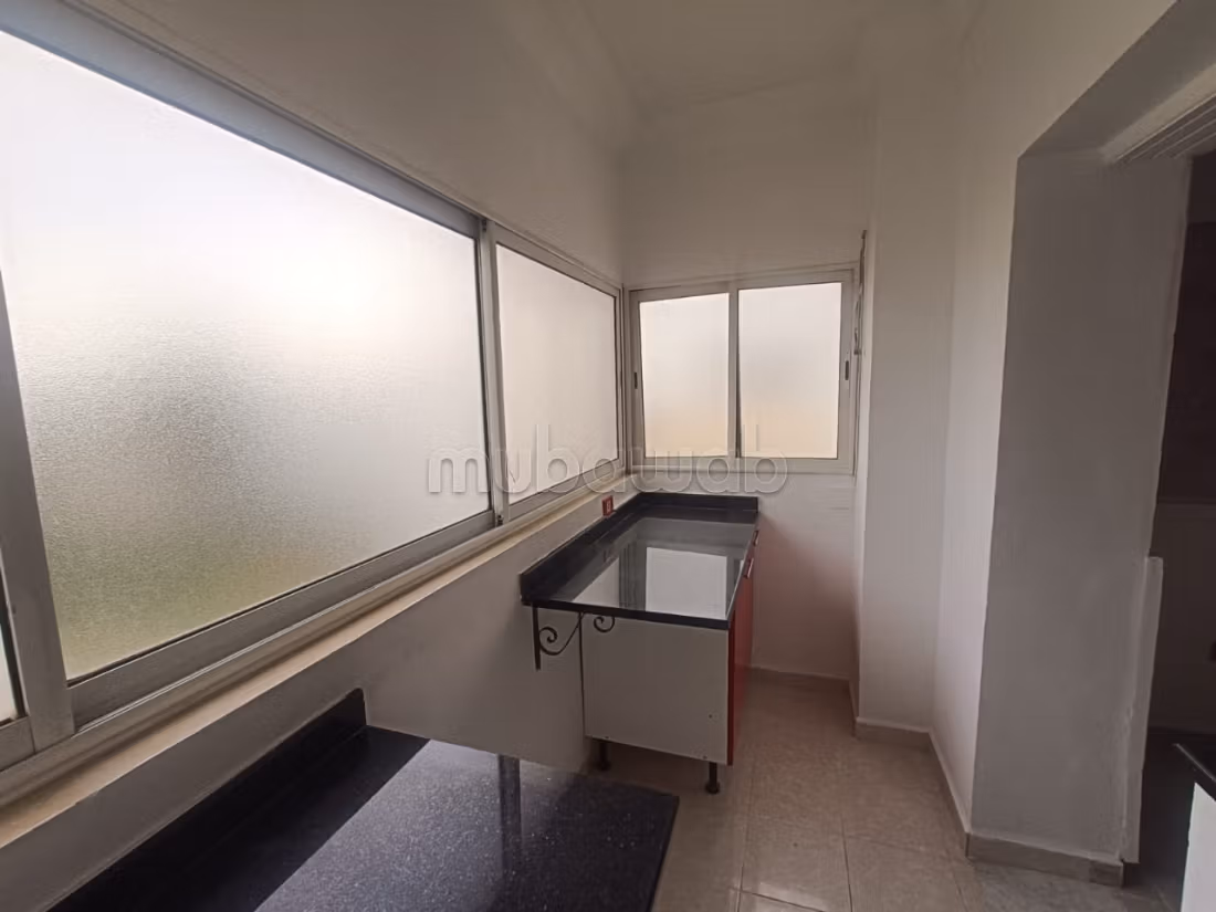 Appartement en location à El Menzah 4.
Superficie 110 m²