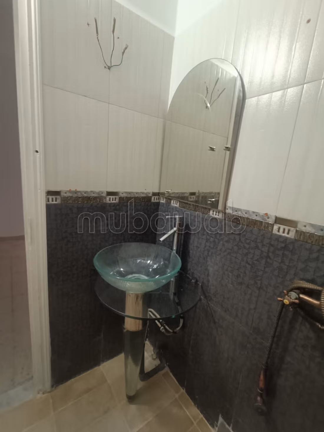 Appartement en location à El Menzah 4.
Superficie 110 m²