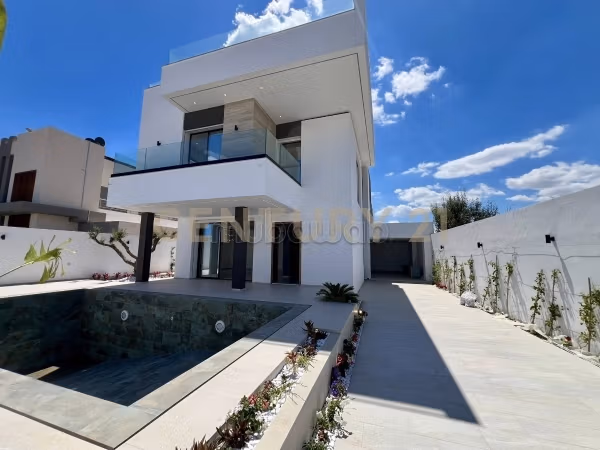 À vendre villa S5 à Cité Diamonds Hammamet Nord