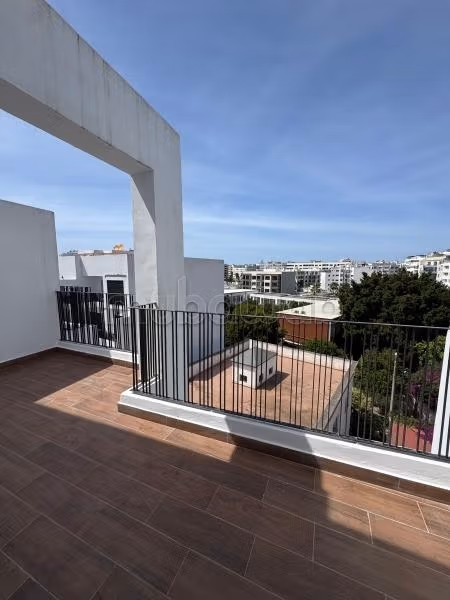 Venta de un bonito apartamento en Palmier. 1 Habitación. Chimenea y servicio de conserjería