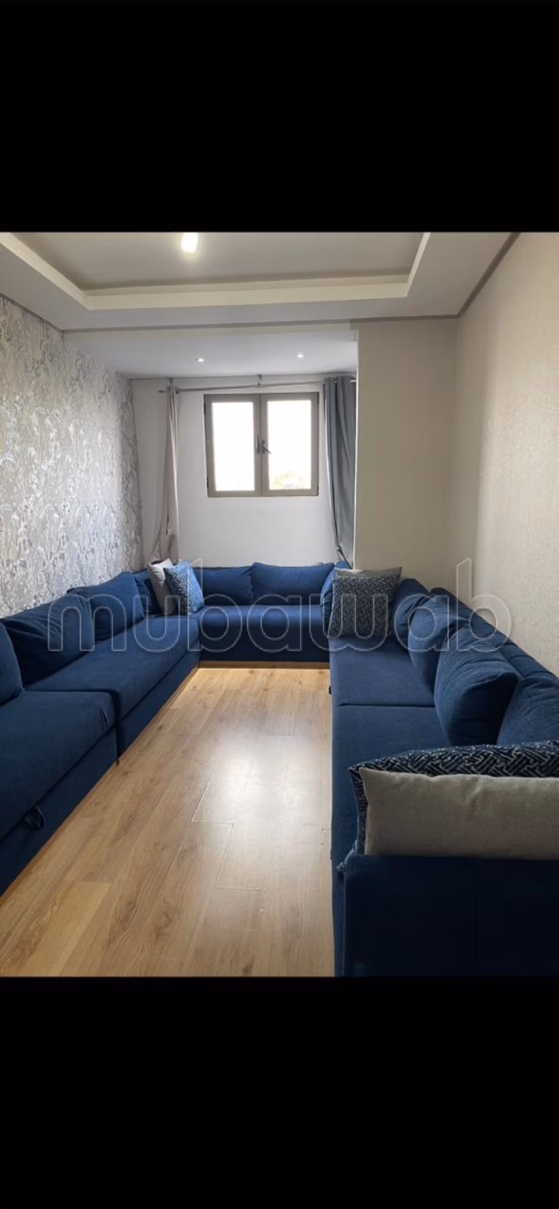 Apartment for sale in Sidi Maârouf. 4 comfortable rooms. Elevator