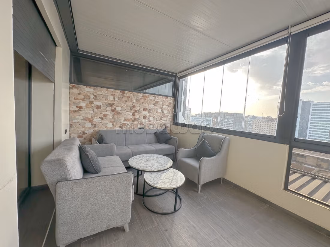 Appartement meublé au 10eme dernier étage sans vis à vis avec une vue imprenable sur Casablanca — 5