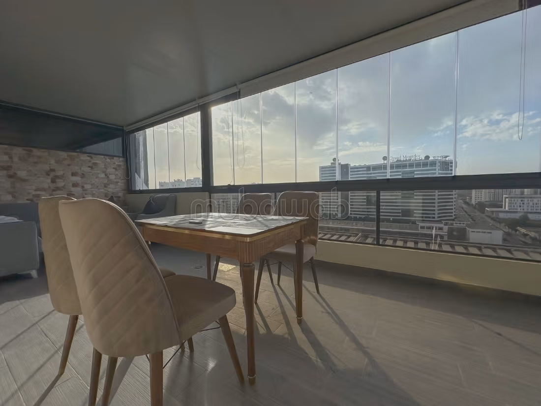 Appartement meublé au 10eme dernier étage sans vis à vis avec une vue imprenable sur Casablanca — 6