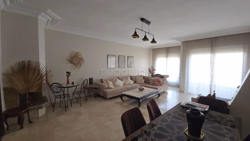 Bel appartement plein triangle d'or