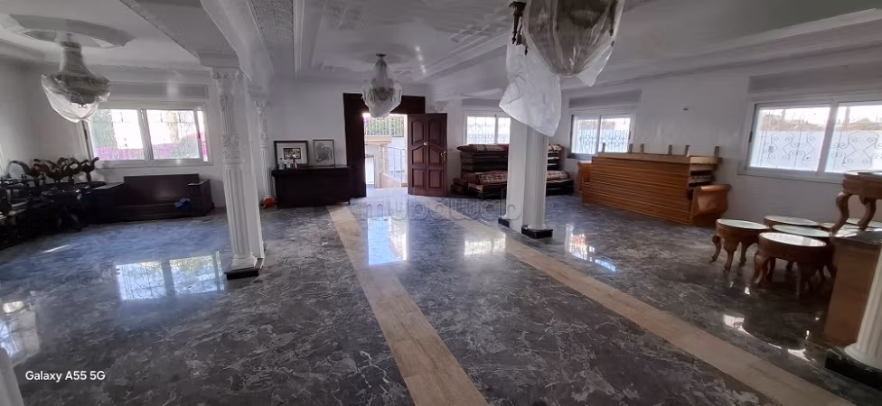 Villa en vente au quartier charf 
Tanger