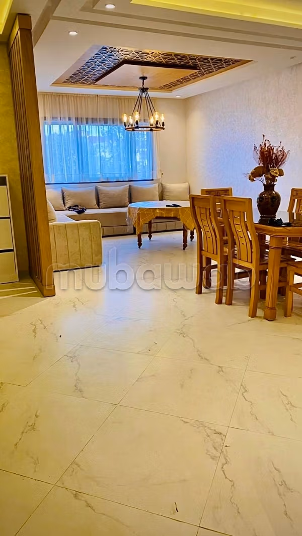 Locatie van een appartement in Arabisch Maghreb. 2 slaapkamers. Goed ingericht