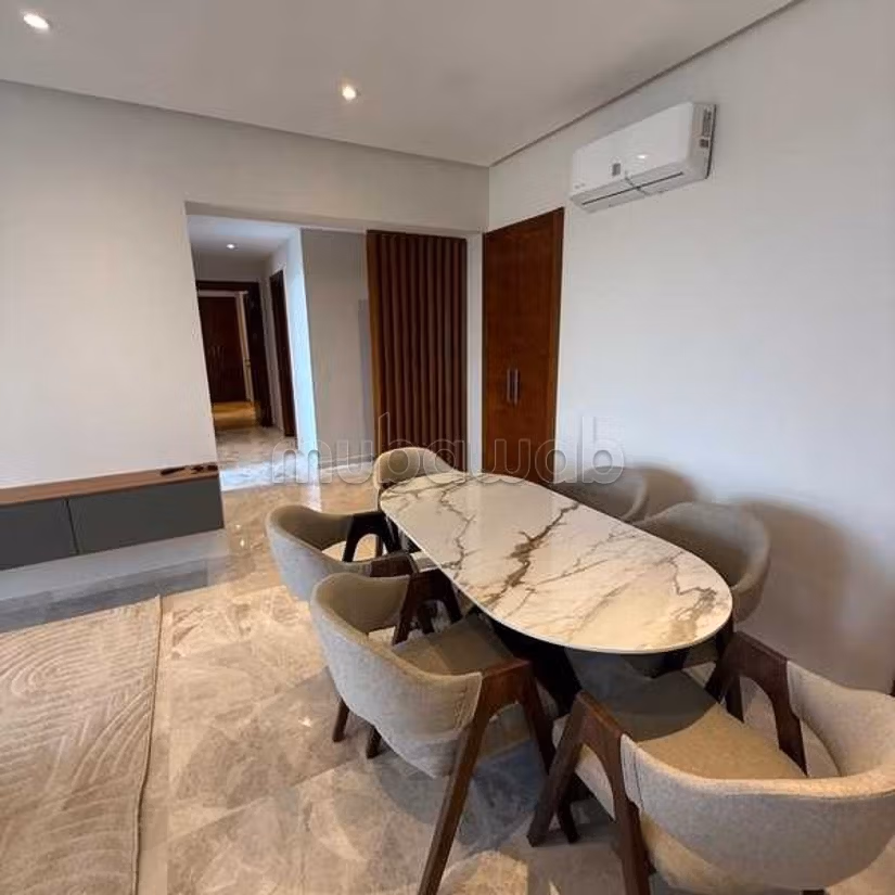 Appartamento in Affitto di 95.0 m² a Casablanca, Ain Diab Estensione 2