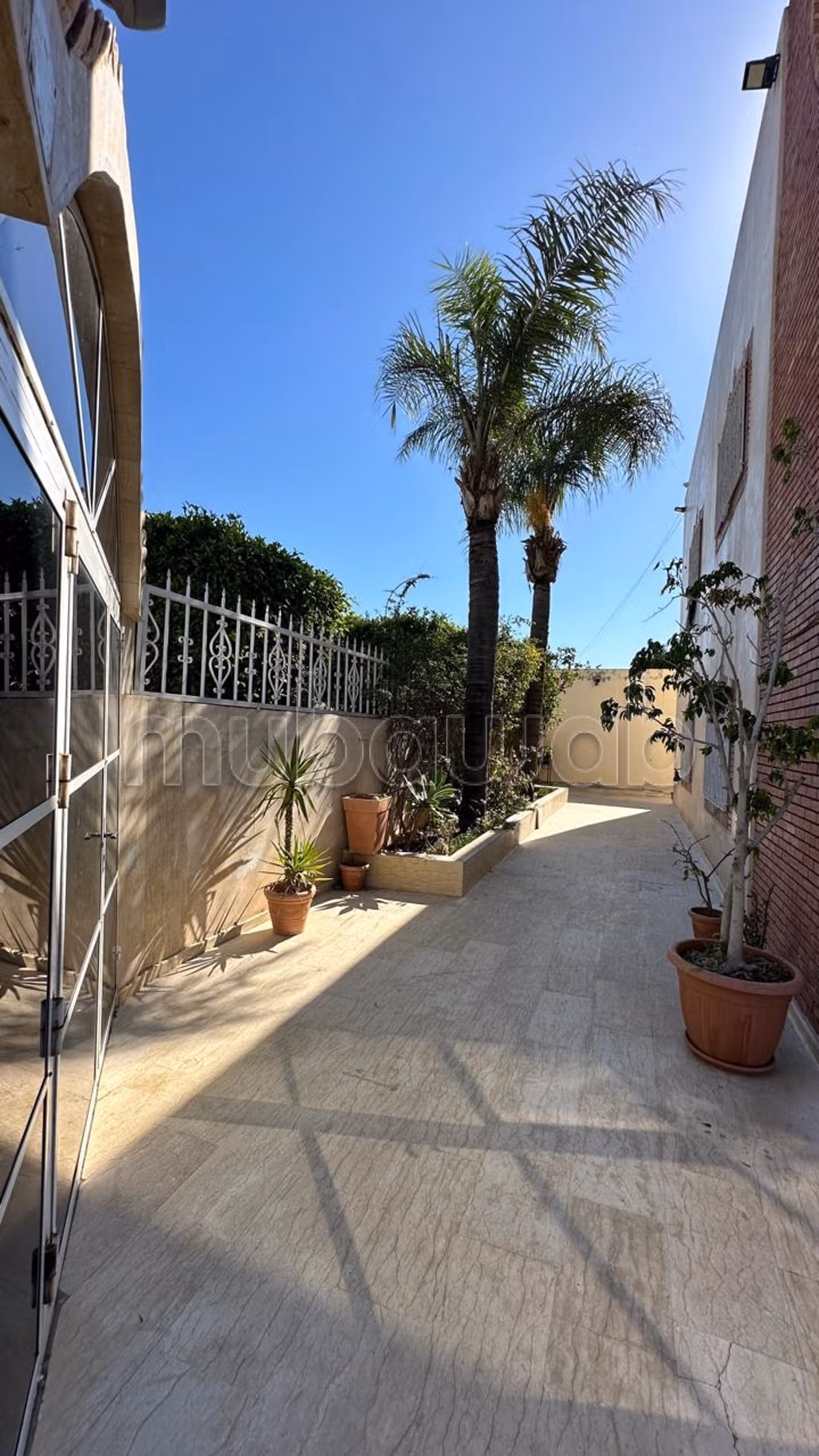 Villa en vente au quartier souriyene 
Tanger