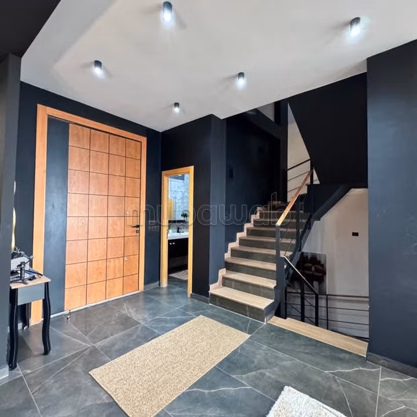 Luxe villa te huur in Manar. 3 mooie kamers. Gemeubileerd