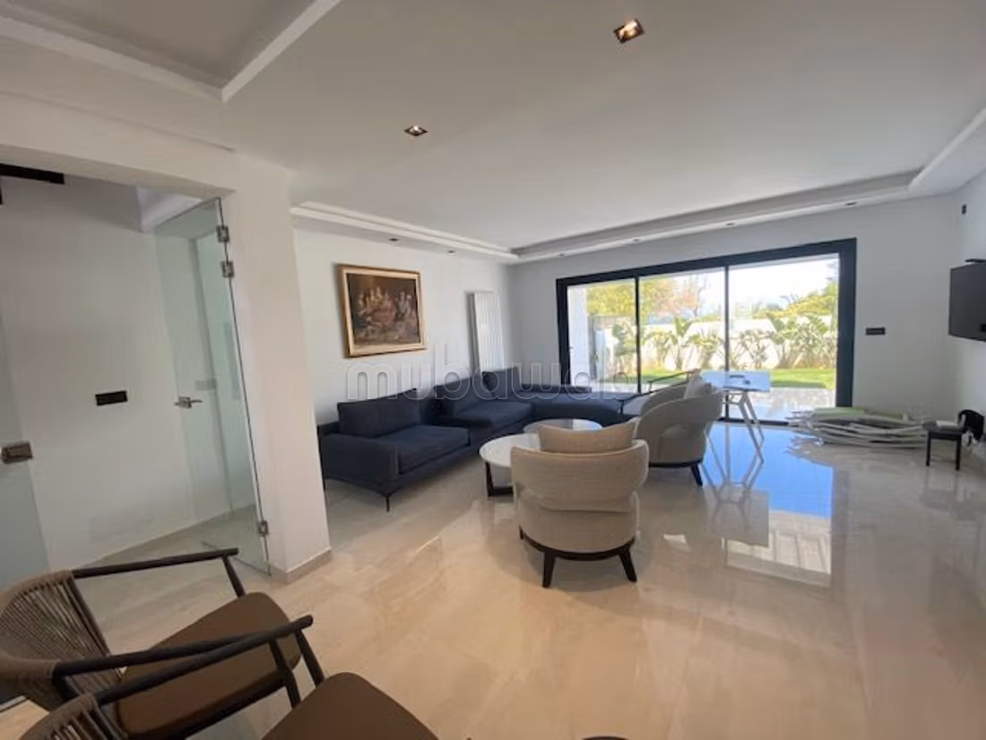 Magnifica villa arredata con piscina e vista mare