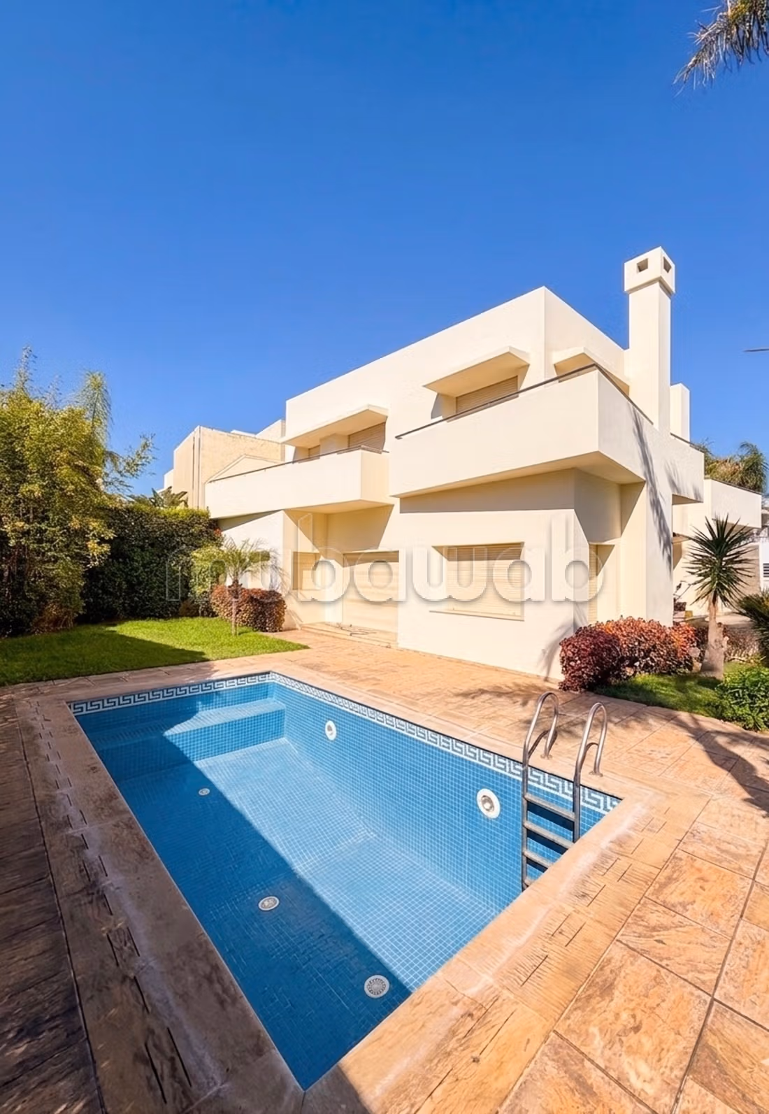 Villa adosada en la residencia en venta