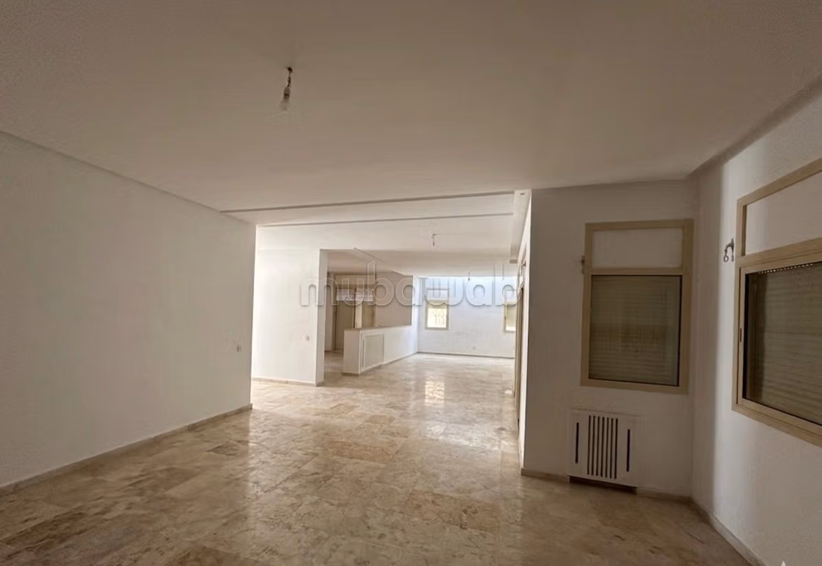Villa adosada en la residencia en venta