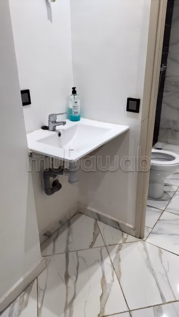 Appartamento in affitto a Guéliz. 3 camere confortevoli. Ampio spazio di stoccaggio