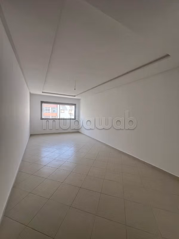 Appartement neuf à louer de 3ch à Hay Salam Bensergaou