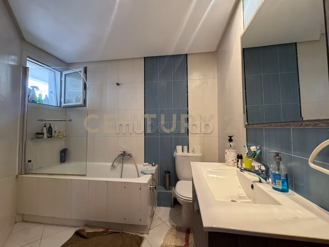 Un S3 à Ain Zaghouan Nord à Vendre