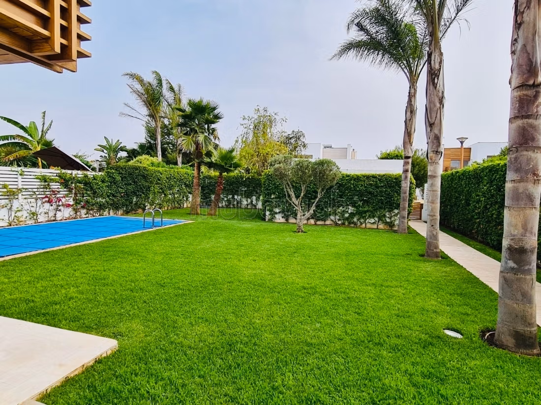 Prachtige gemeubileerde villa in het hart van Casa Green Town - Bouskoura