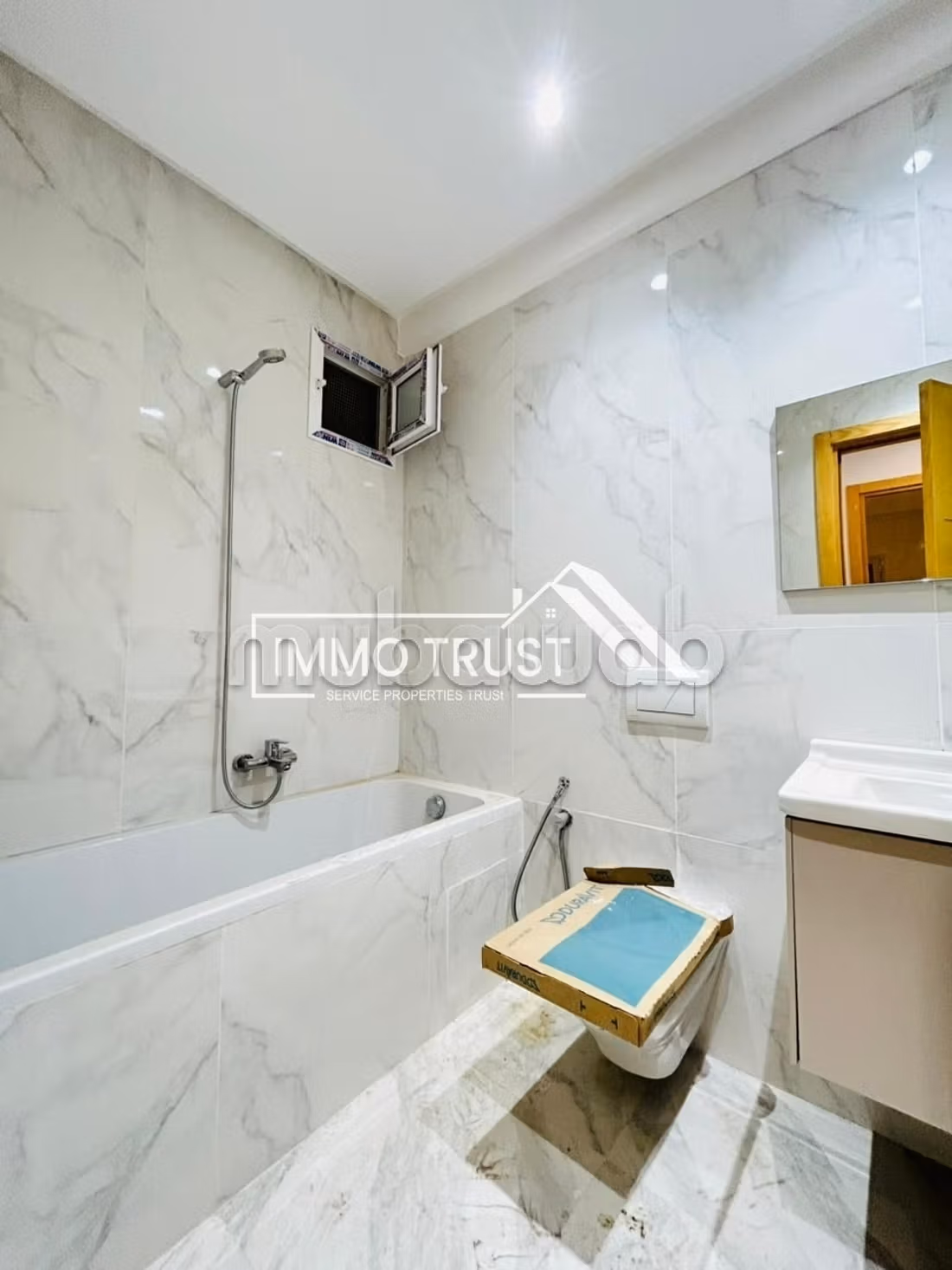 Appartement S2 jamais habité à La Soukra