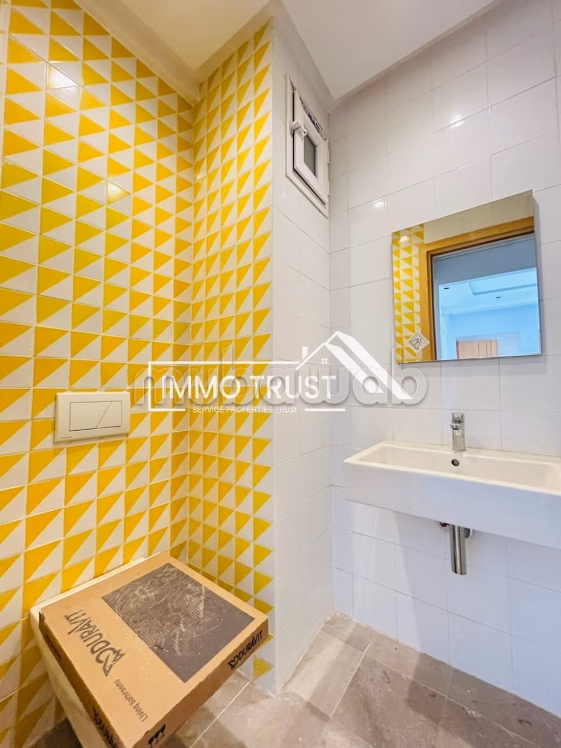 Appartement S2 jamais habité à La Soukra
