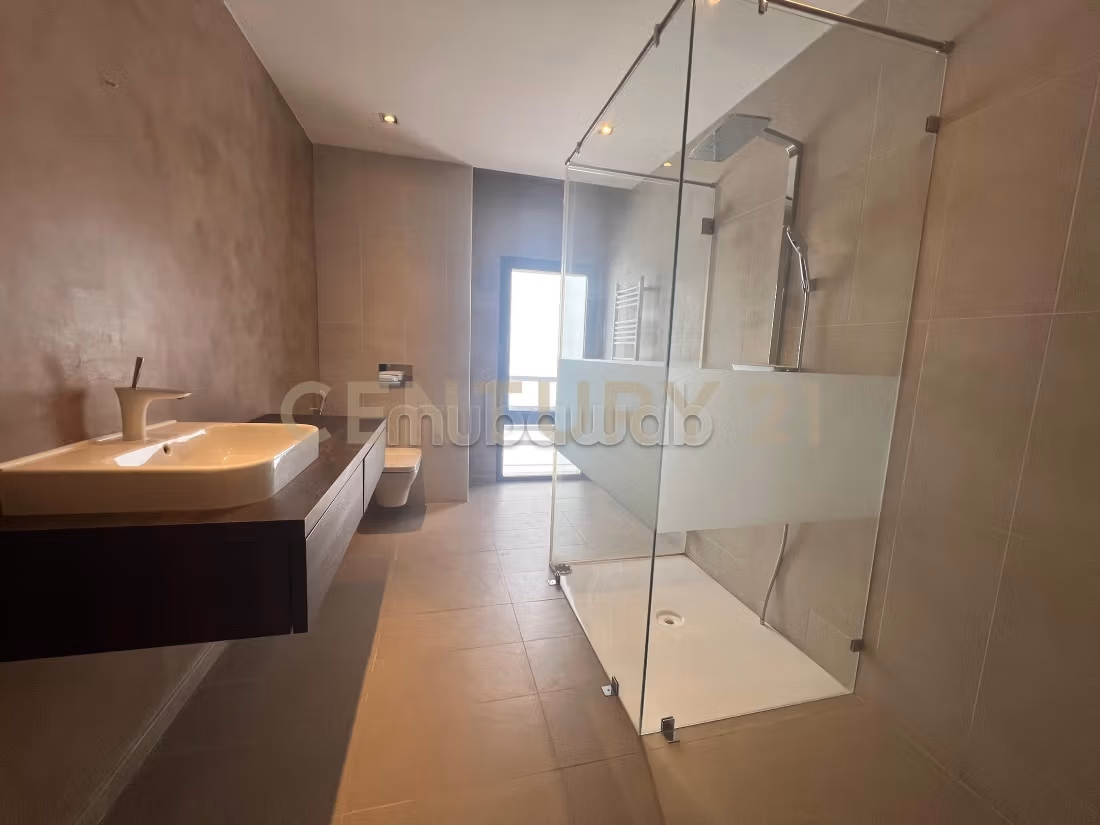A vendre Une villa s6 à Menzah 1
