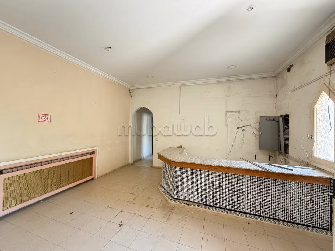 For rent factory 4000 m² in R2 in Sidi Rzig Megrine