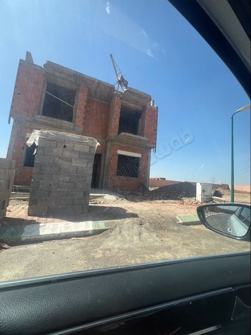 Venta de terreno en Ennakhil Palmeraie. Superficie 249 m²