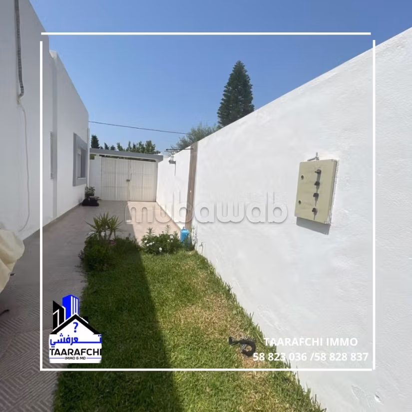 Villa with pool steps from the beach in Hammamet