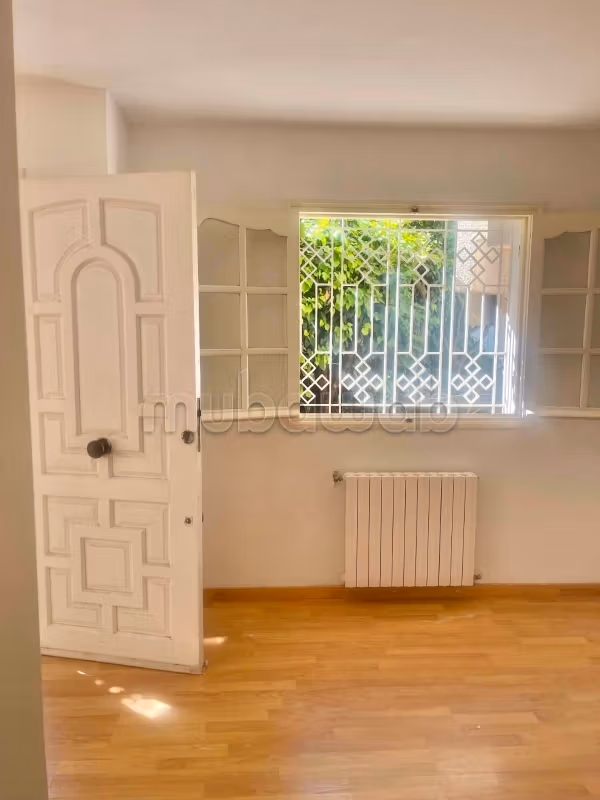 S1 dans une villa à Ennasr 2