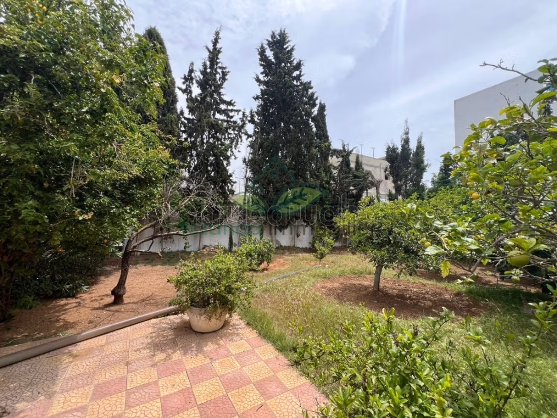 A vendre Villa S9 à Hammamet