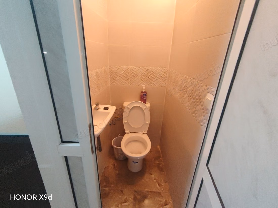 Ufficio non arredato in affitto - Boulevard Abi Dar Al Ghafari, Hay Tarik (Sidi Bernoussi)