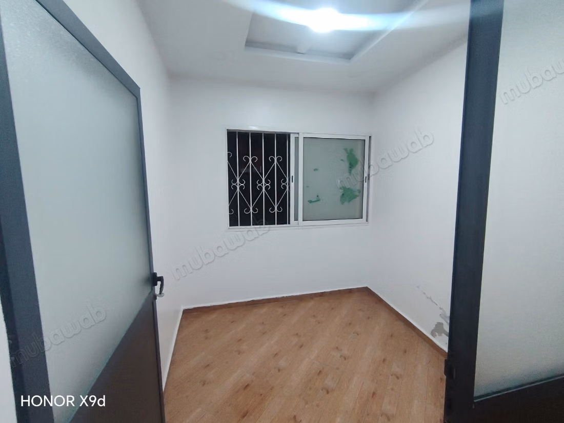 Ufficio non arredato in affitto - Boulevard Abi Dar Al Ghafari, Hay Tarik (Sidi Bernoussi)