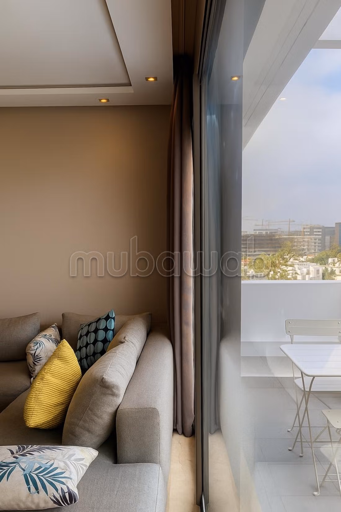 Très bel appartement en location à CIL Hay Salam.
Surface totale 44 m².
Bien meublé — 4