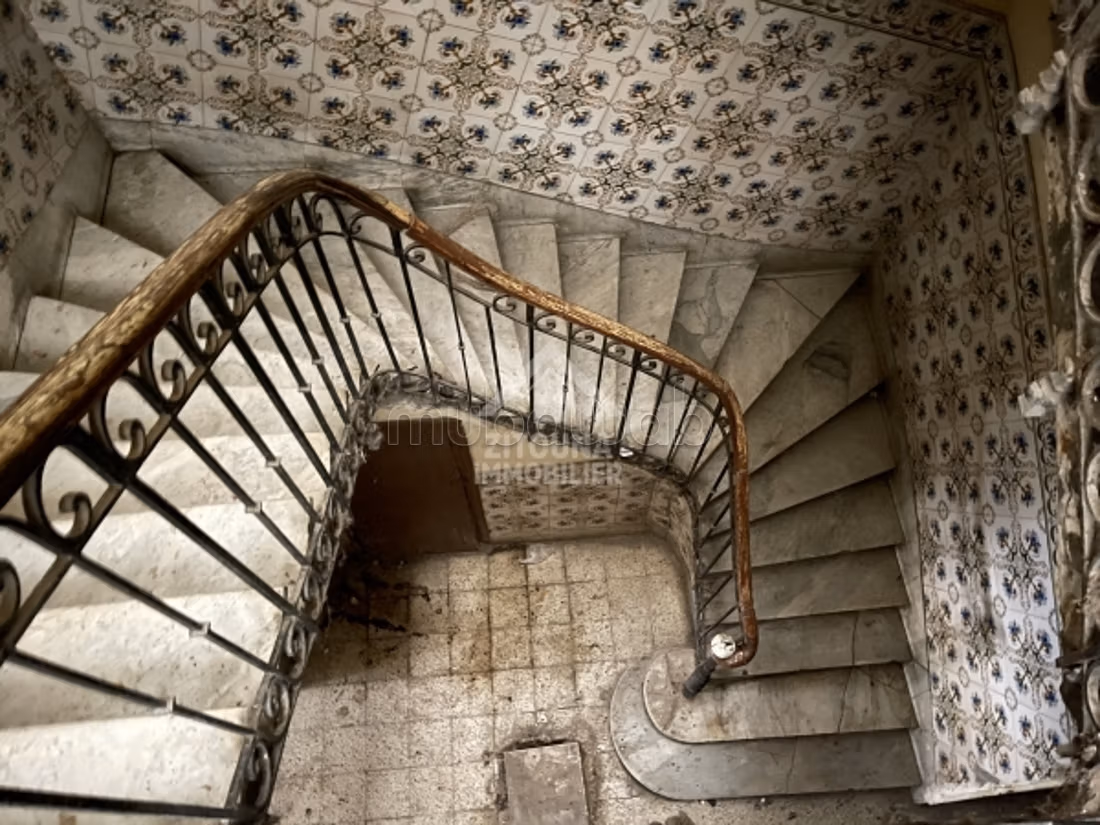 For sale an apartment in downtown Tunis