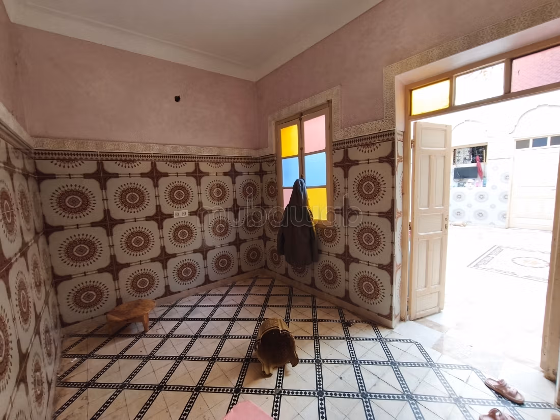 Beau riad 5 chbs de 130 m2 au sol bab Doukkala