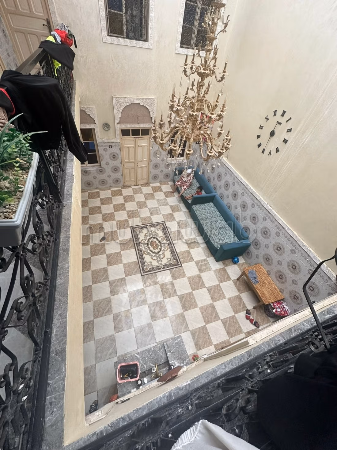 Beau riad 5 chbs de 130 m2 au sol bab Doukkala