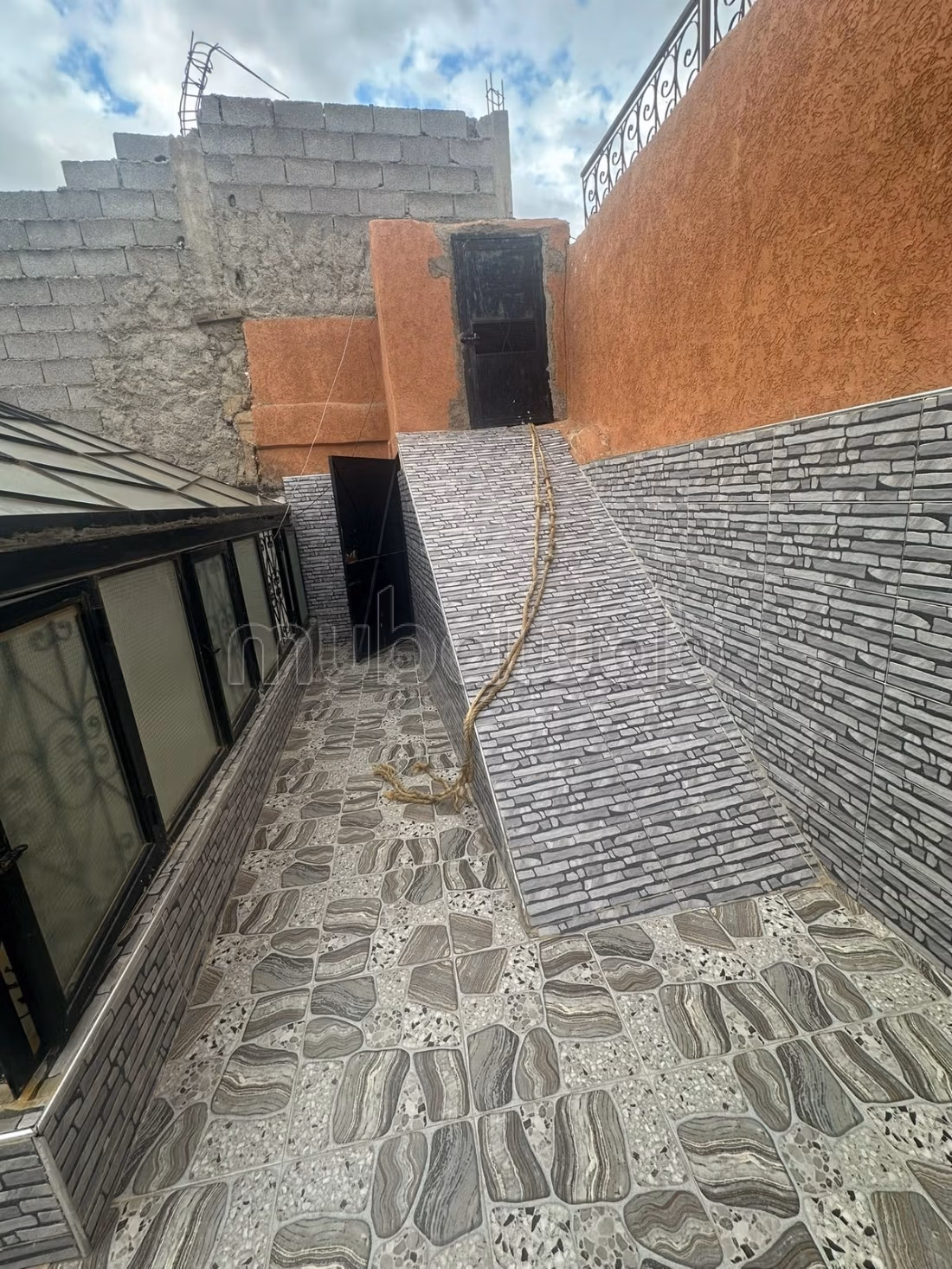 Beau riad 5 chbs de 130 m2 au sol bab Doukkala