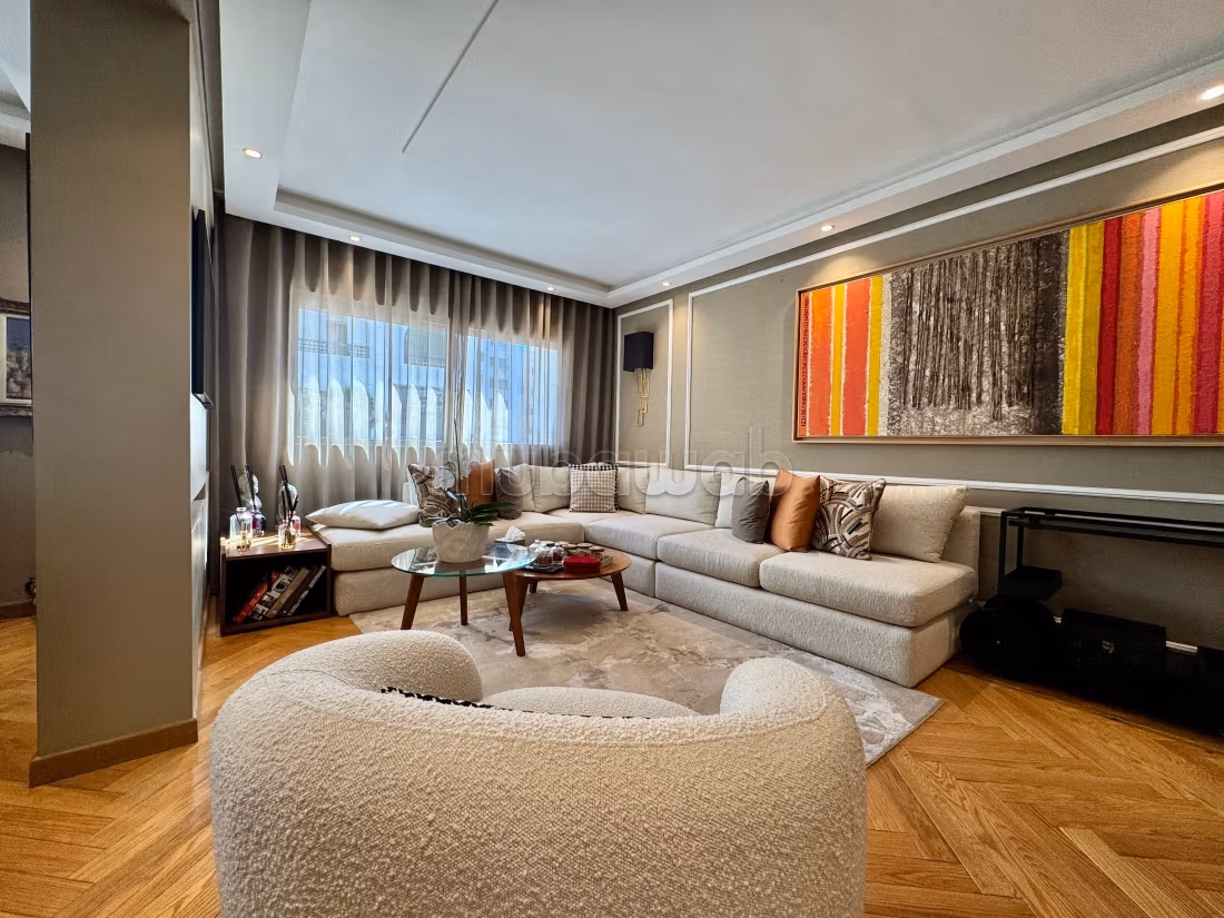 Triangle d’Or – Appartement rénové à la vente — 3