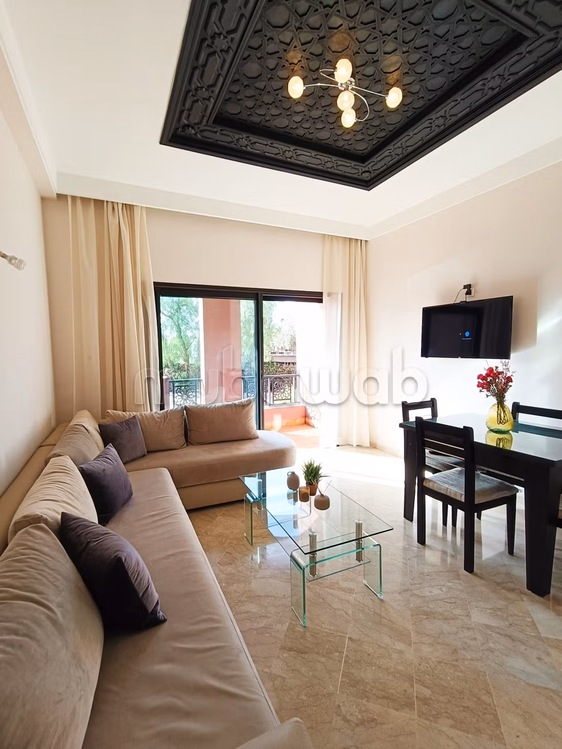 Superbe appartement à louer à Route Casablanca.
Surface totale 90 m².
Meublé — 2