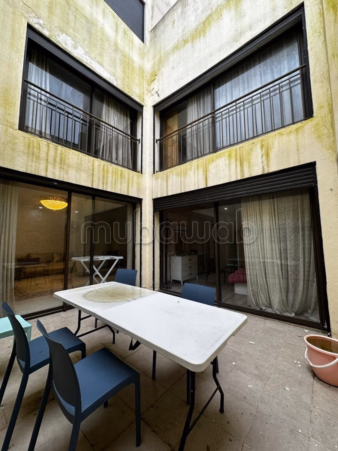 Appartement à vendre à Tantonville. 
1 Pièce. 
Bien meublé — 4