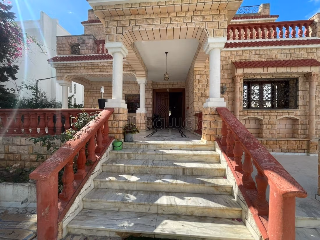 A vendre: Villa de Luxe à La Soukra