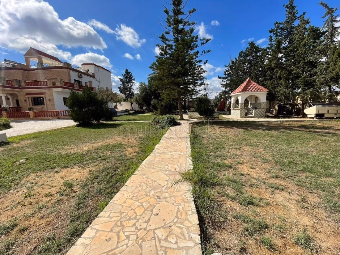 A vendre: Villa de Luxe à La Soukra
