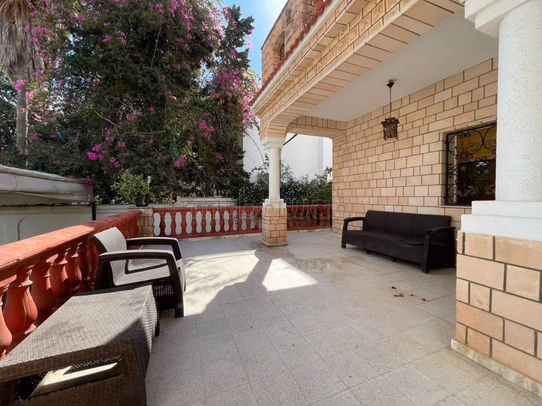 A vendre: Villa de Luxe à La Soukra