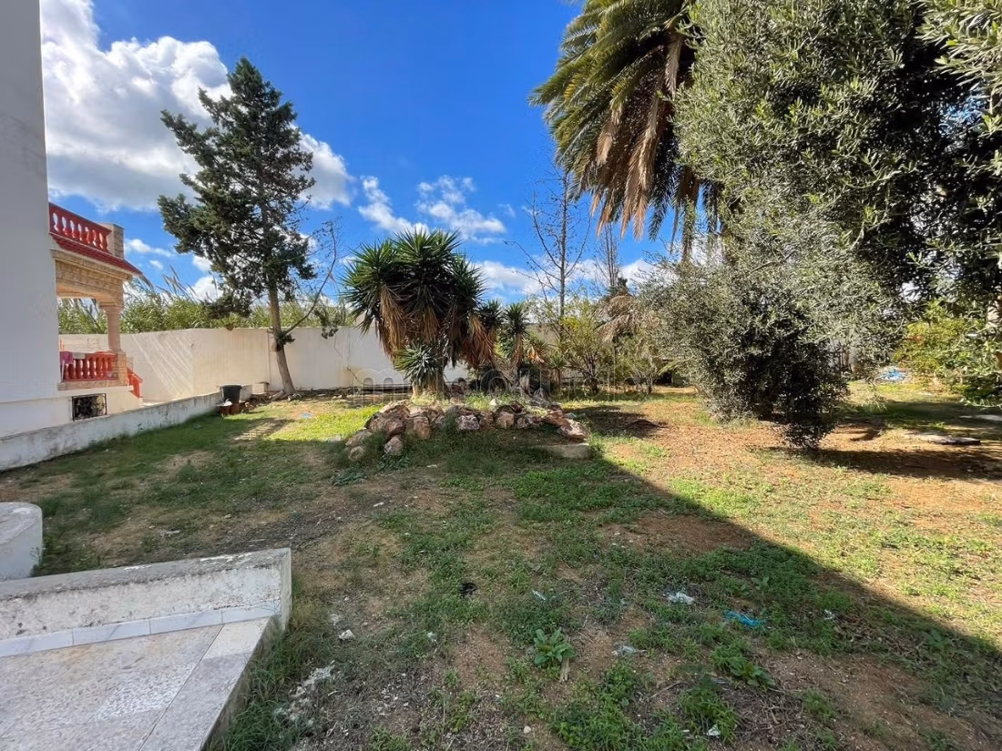 A vendre: Villa de Luxe à La Soukra